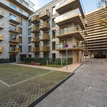 Czysta Elegant For 2 With Garden Centre By Renters * Breslavia