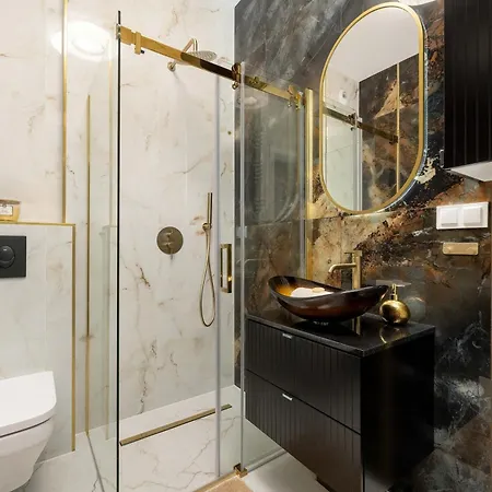 Appartamento Czysta Elegant For 2 With Garden Centre By Renters Breslavia